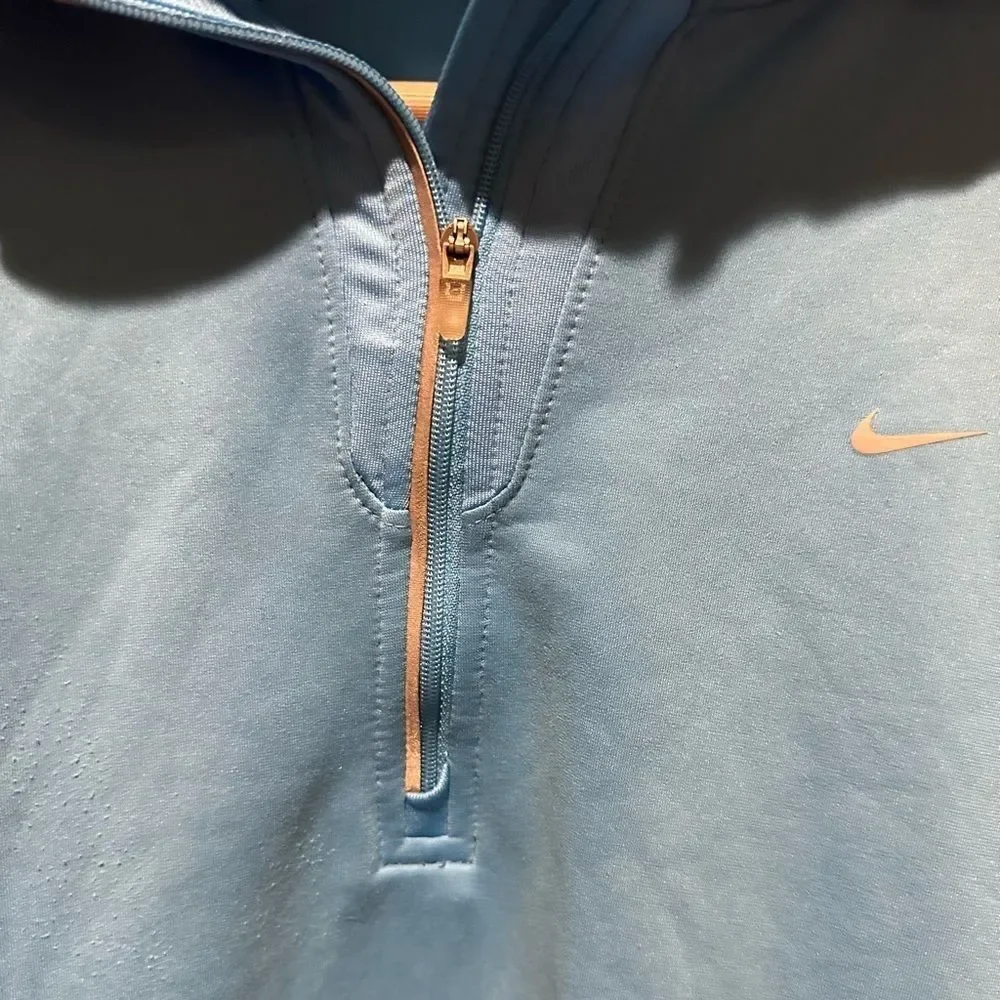 Nike Athletic Women's Long Sleeve Quarter Zip Pullover W/ Thumb Hole Size M